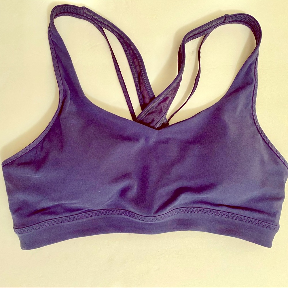 Athleta Sports Bra - EUC - size medium